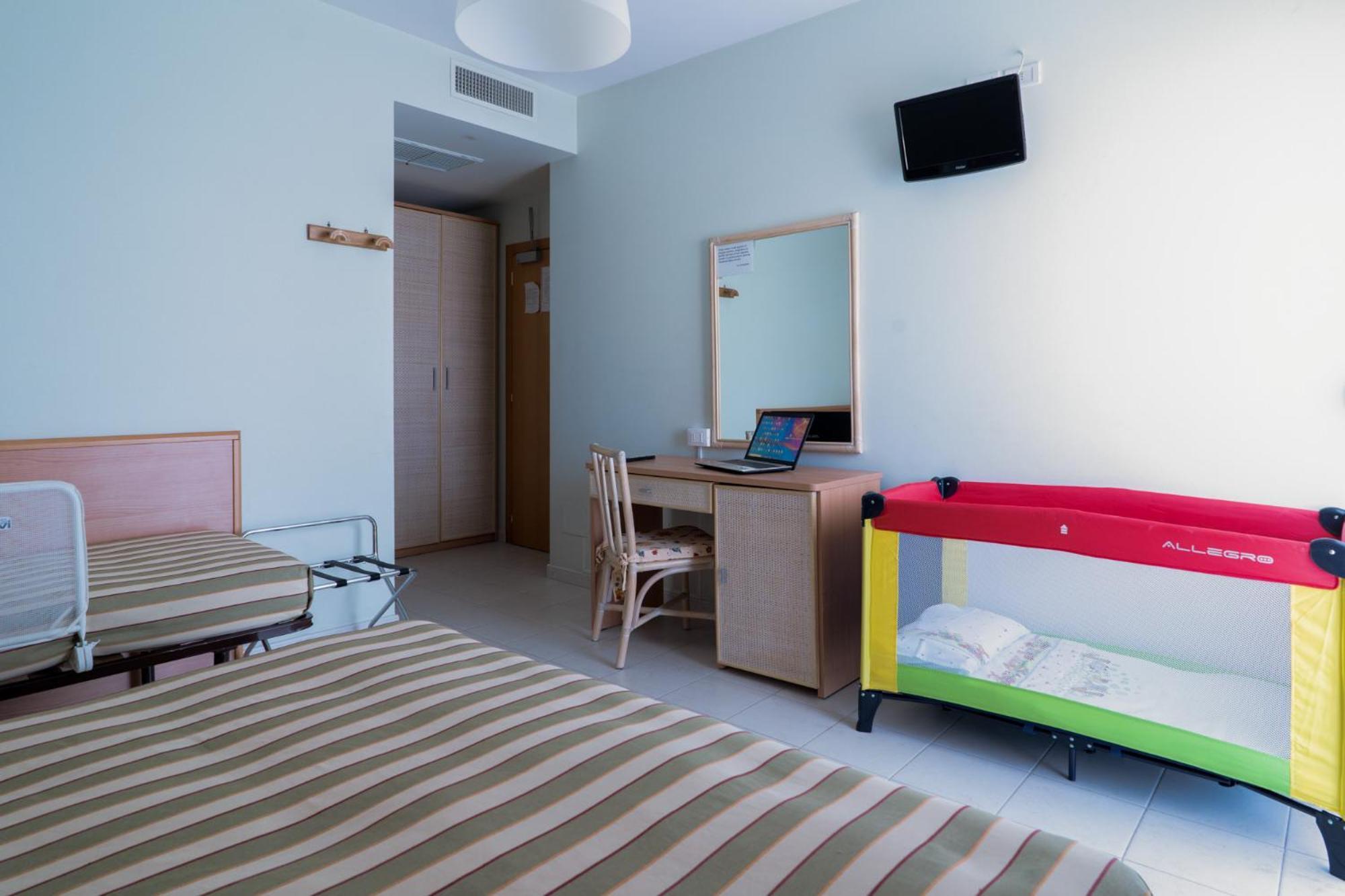 Hotel Jollino Пинето Экстерьер фото