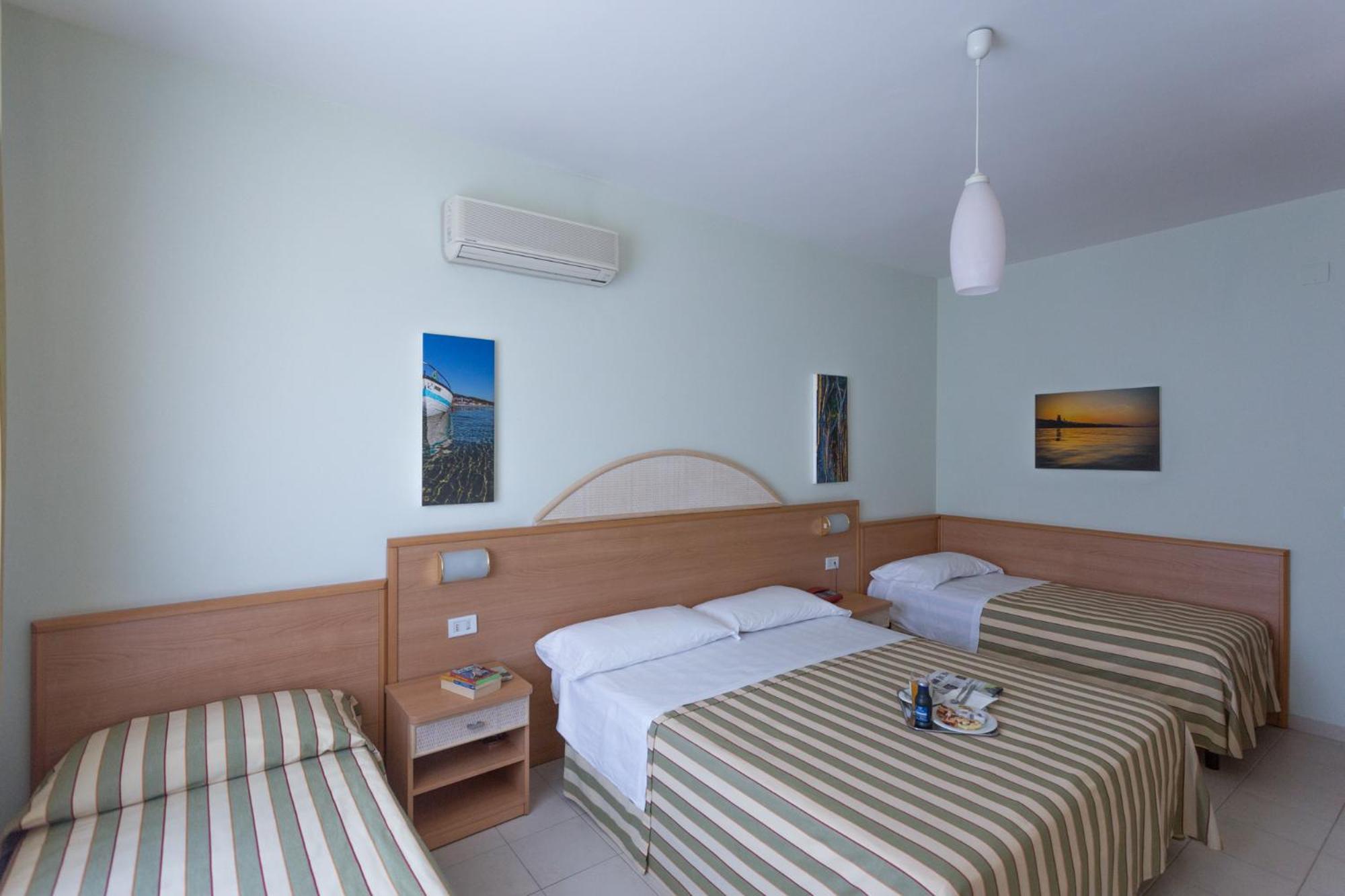 Hotel Jollino Пинето Экстерьер фото